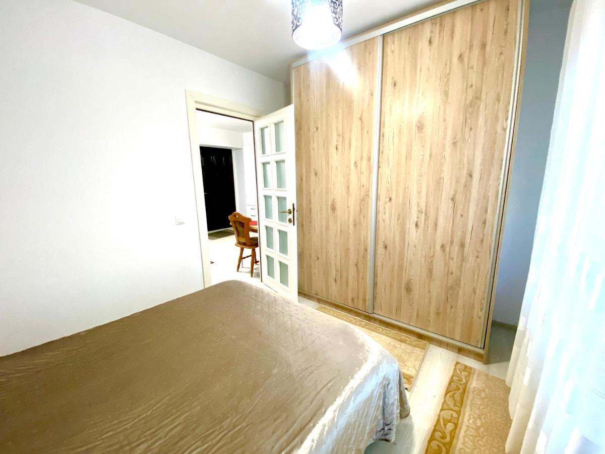Apartament Sara Apartamento Iasi Exterior foto